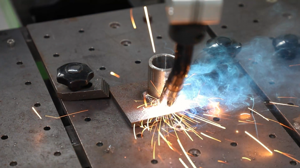 Enhancing Metal and Machining with Cobot Vision